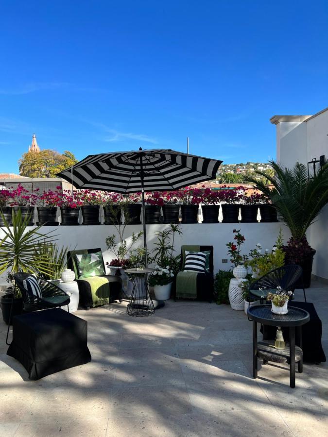 Casa Lani Luxury B&B Альенде Экстерьер фото