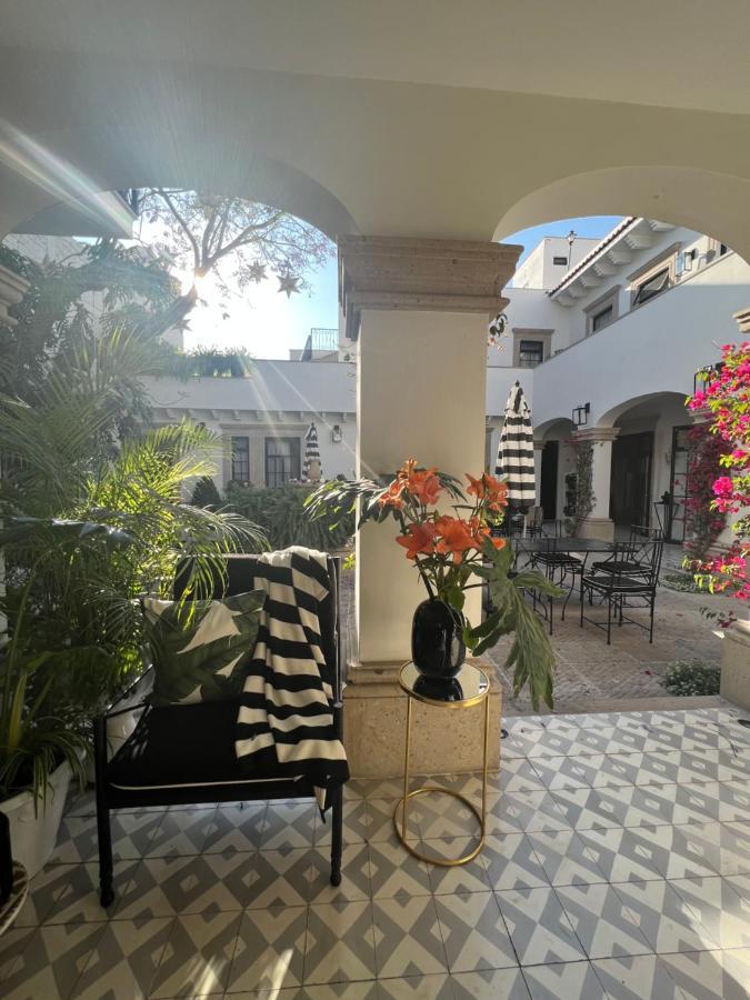 Casa Lani Luxury B&B Альенде Экстерьер фото